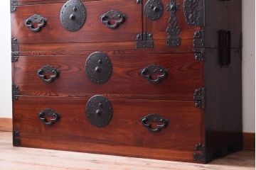 アンティーク家具　古民具・骨董　前面欅材　共縁　上品なアンティーク米沢箪笥