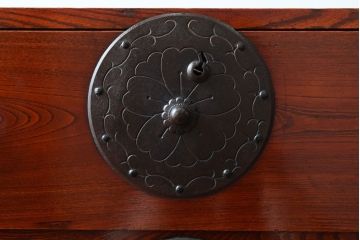 アンティーク家具　古民具・骨董　前面欅材　共縁　上品なアンティーク米沢箪笥