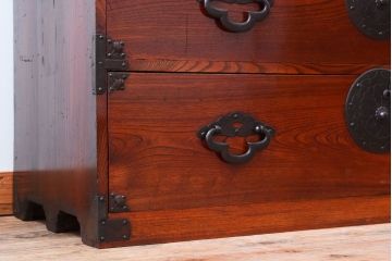 アンティーク家具　古民具・骨董　前面欅材　共縁　上品なアンティーク米沢箪笥