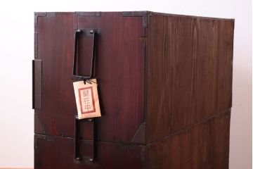 アンティーク家具　古民具・骨董　前面欅材　共縁　上品なアンティーク米沢箪笥