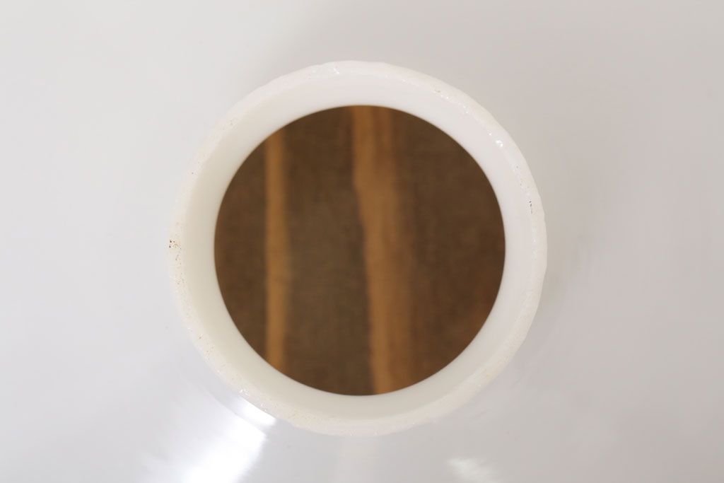 アンティーク　白いガラス製!平笠のレトロな天井照明2つセット