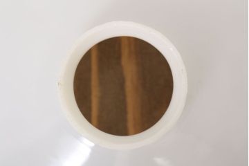 アンティーク　白いガラス製!平笠のレトロな天井照明2つセット