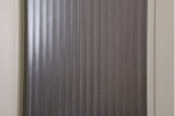 ガラスのドアノブ!銀モールガラス入りのレトロなアンティークドア(2)