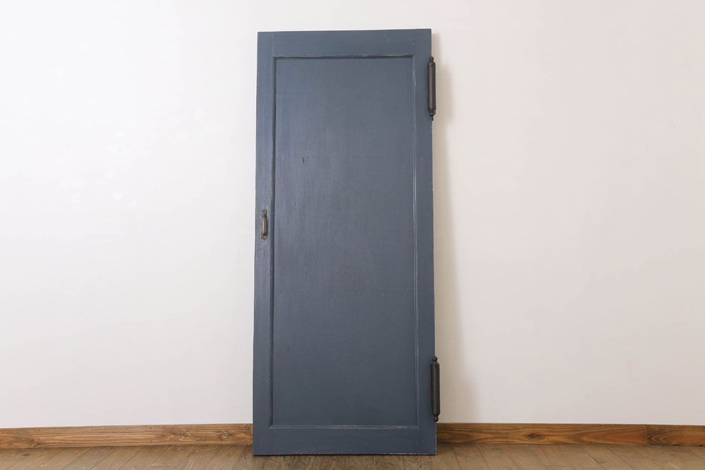 自由蝶番付き!シンプルな和製アンティークペイントドア(扉)