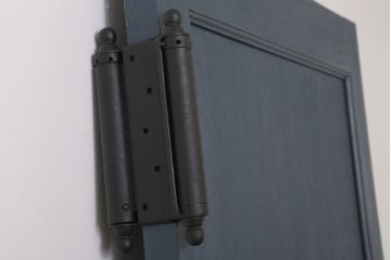 自由蝶番付き!シンプルな和製アンティークペイントドア(扉)