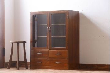 レトロ家具　昭和レトロなアンティーク本箱(ブックケース)
