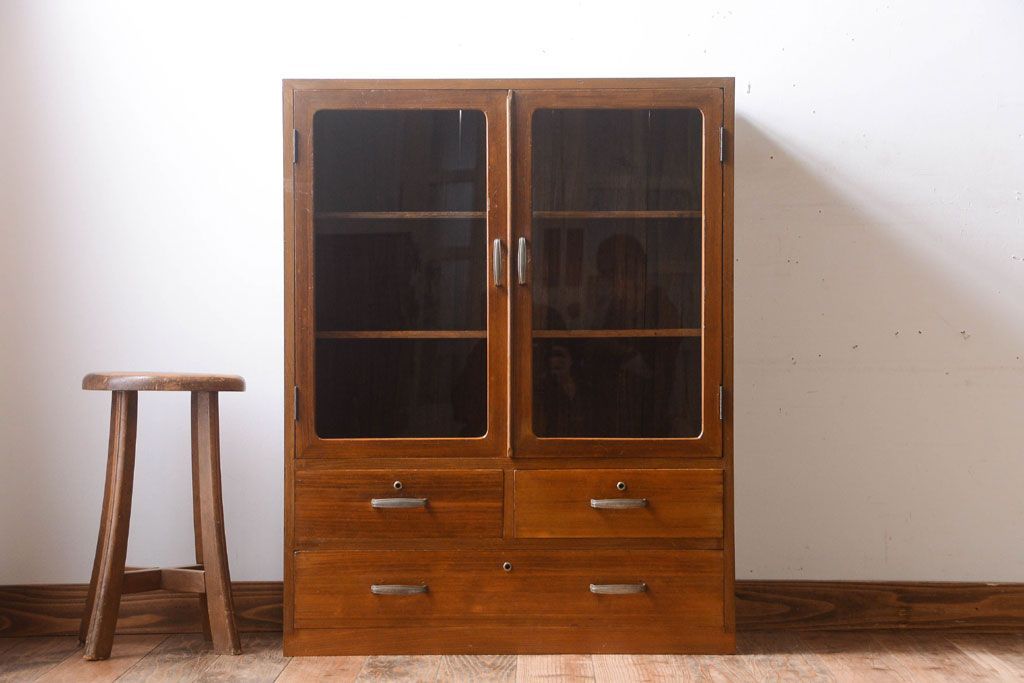 レトロ家具　昭和レトロなアンティーク本箱(ブックケース)