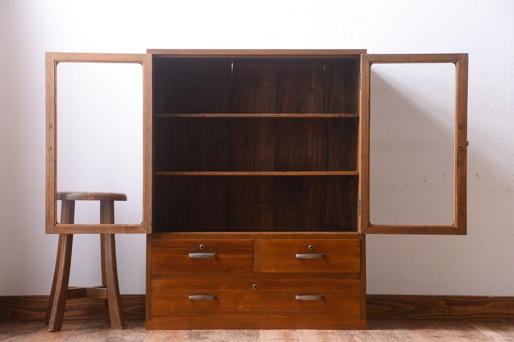 レトロ家具　昭和レトロなアンティーク本箱(ブックケース)