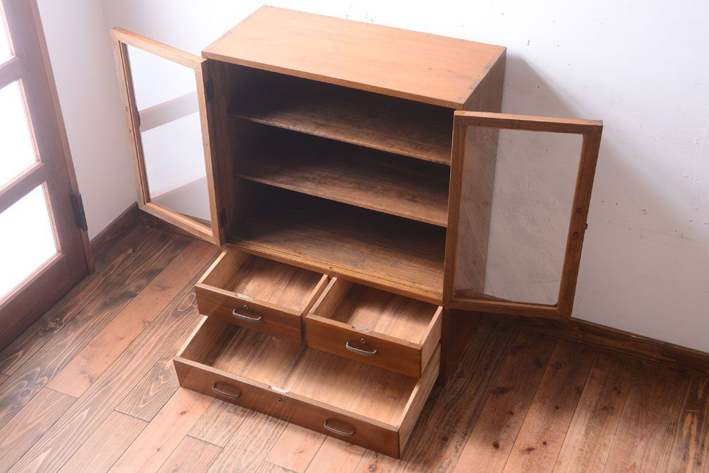 レトロ家具　昭和レトロなアンティーク本箱(ブックケース)