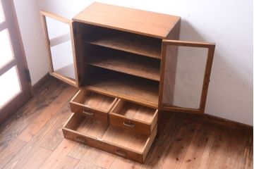 レトロ家具　昭和レトロなアンティーク本箱(ブックケース)