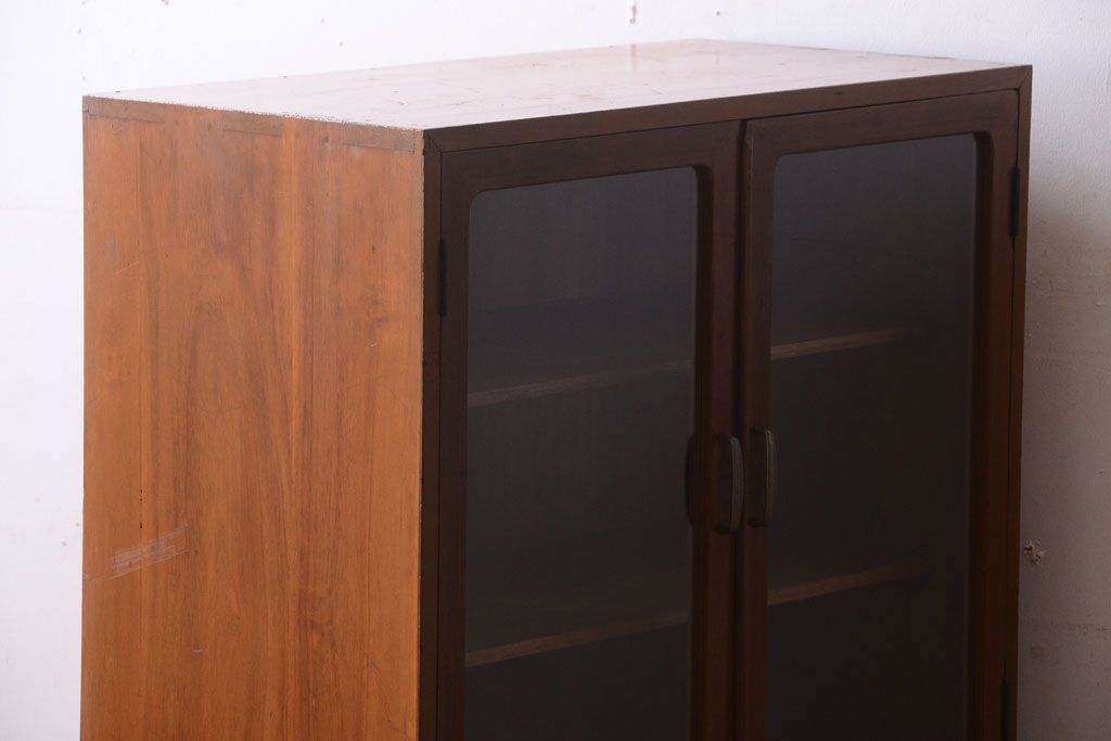 レトロ家具　昭和レトロなアンティーク本箱(ブックケース)