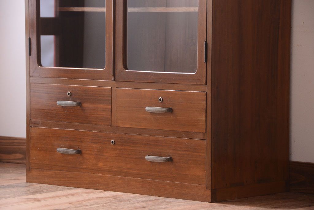 レトロ家具　昭和レトロなアンティーク本箱(ブックケース)