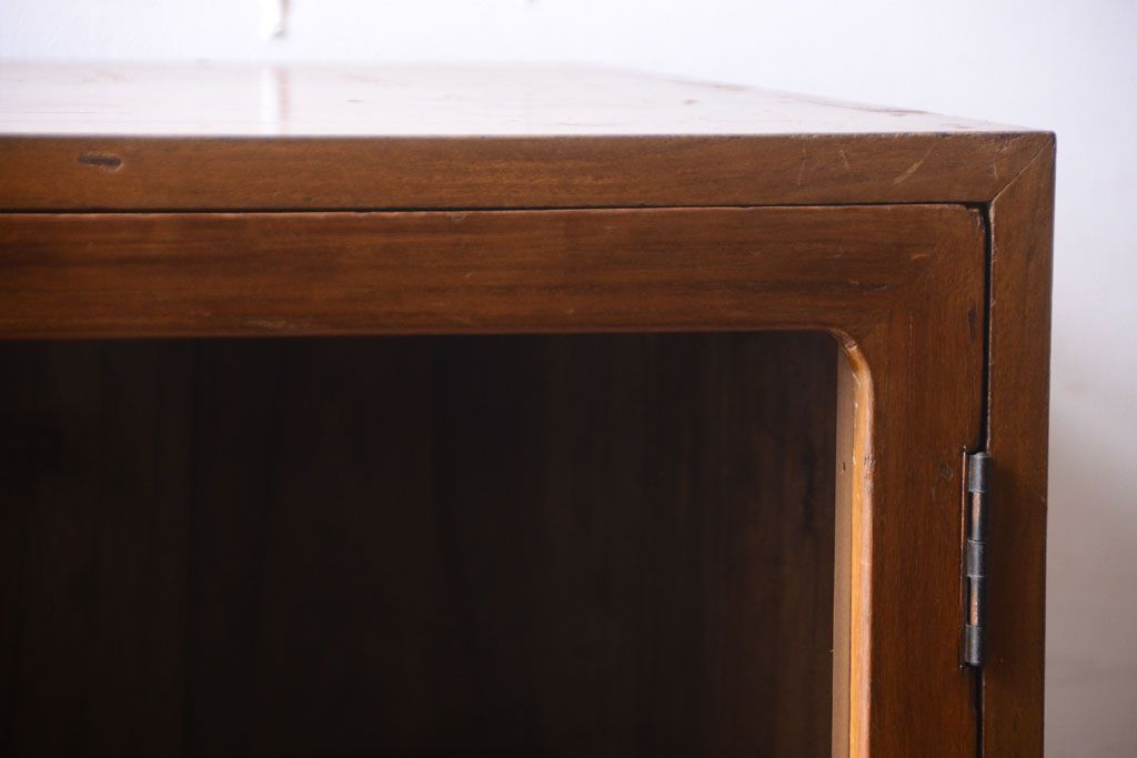 レトロ家具　昭和レトロなアンティーク本箱(ブックケース)