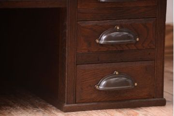 アンティーク家具　古い栓材　上質な意匠のアンティーク簿記机(ライティングビューロー)