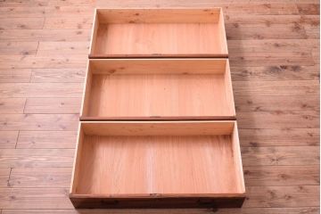 アンティーク家具　黒柿材貼り!和製アンティークの3段箪笥