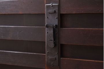アンティーク家具　和モダンスタイル　脚付き!四尺　収納箪笥サイドボード(水屋箪笥)