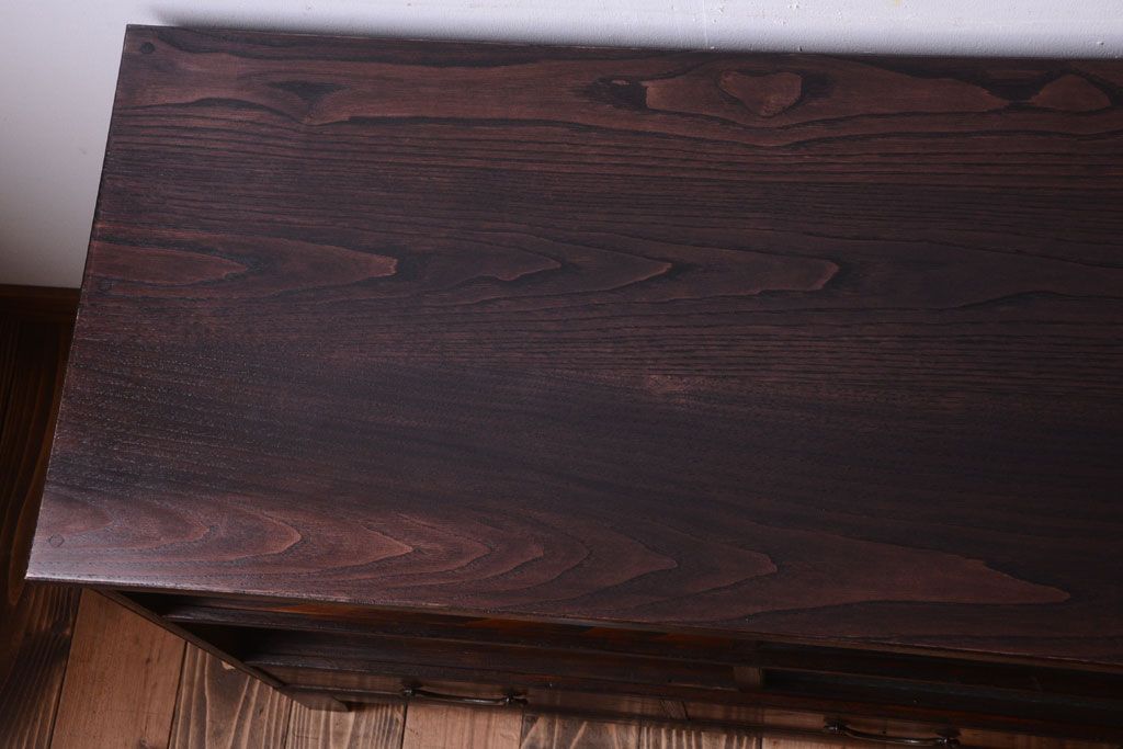 アンティーク家具　結霜ガラス入り!上品な古い時代箪笥の脚付きサイドボード