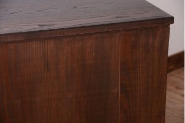 アンティーク家具　結霜ガラス入り!上品な古い時代箪笥の脚付きサイドボード