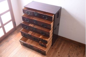 アンティーク家具　古民具・骨董　一本物　巾着金具　松本衣装箪笥