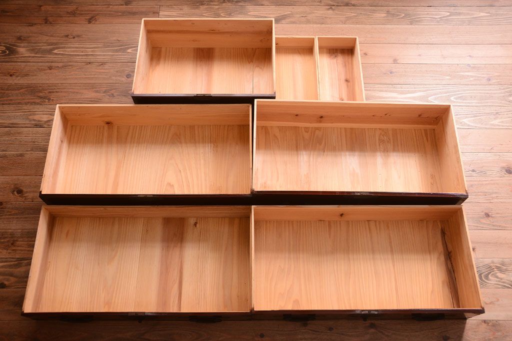 アンティーク家具　古民具・骨董　一本物　巾着金具　松本衣装箪笥