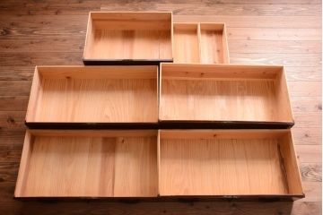 アンティーク家具　古民具・骨董　一本物　巾着金具　松本衣装箪笥