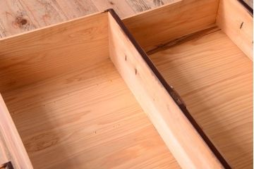 アンティーク家具　古民具・骨董　一本物　巾着金具　松本衣装箪笥