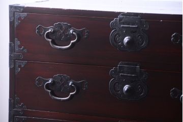 アンティーク家具　古民具・骨董　一本物　巾着金具　松本衣装箪笥