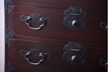 アンティーク家具　古民具・骨董　一本物　巾着金具　松本衣装箪笥