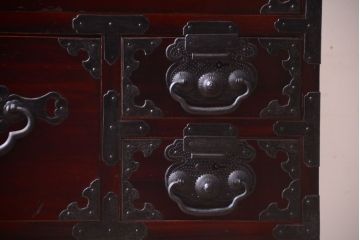 アンティーク家具　古民具・骨董　一本物　巾着金具　松本衣装箪笥