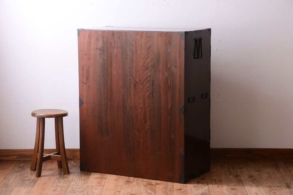 アンティーク家具　古民具・骨董　一本物　巾着金具　松本衣装箪笥