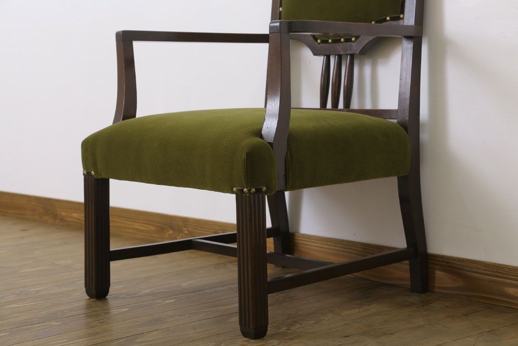 アンティーク家具　大正ロマン　古い木製のモダンなアンティークアームチェア(ソファ)(2)