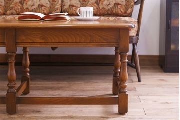 ヴィンテージ家具　イギリスビンテージ　アーコール　センターテーブル