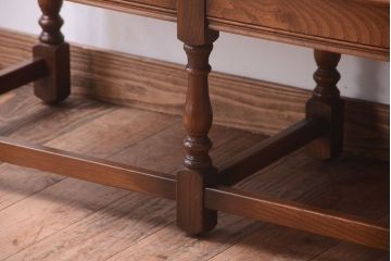 ヴィンテージ家具　イギリスビンテージ　アーコール　センターテーブル