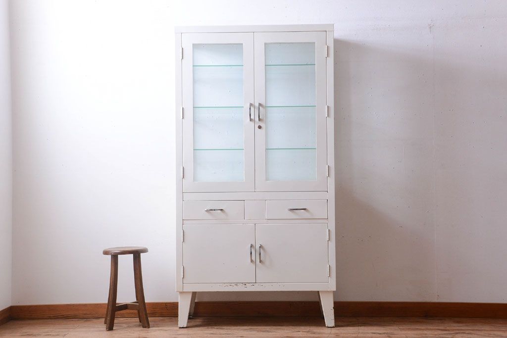 アンティーク家具　アンティーク　アイアンケビント(収納棚・キャビネット)