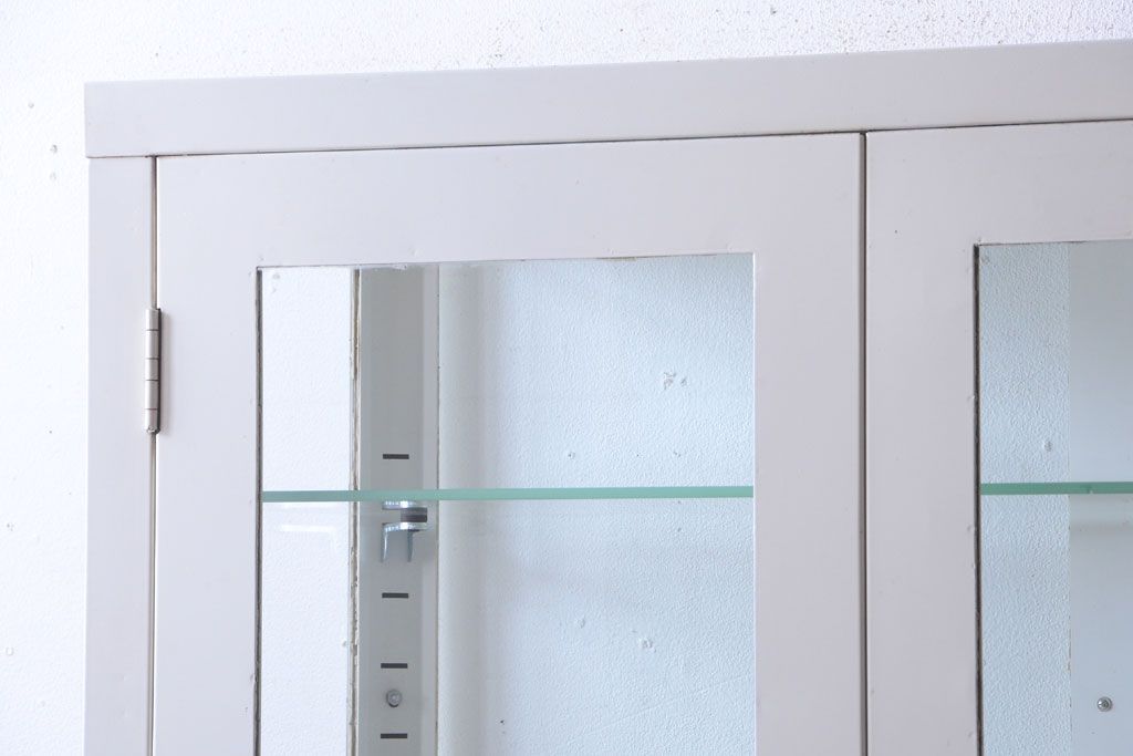 アンティーク家具　アンティーク　アイアンケビント(収納棚・キャビネット)