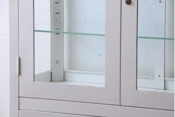 アンティーク家具　アンティーク　アイアンケビント(収納棚・キャビネット)