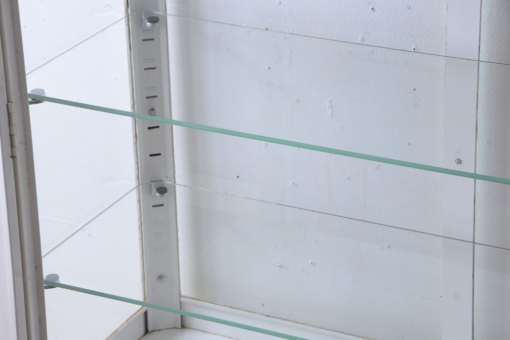 アンティーク家具　アンティーク　アイアンケビント(収納棚・キャビネット)