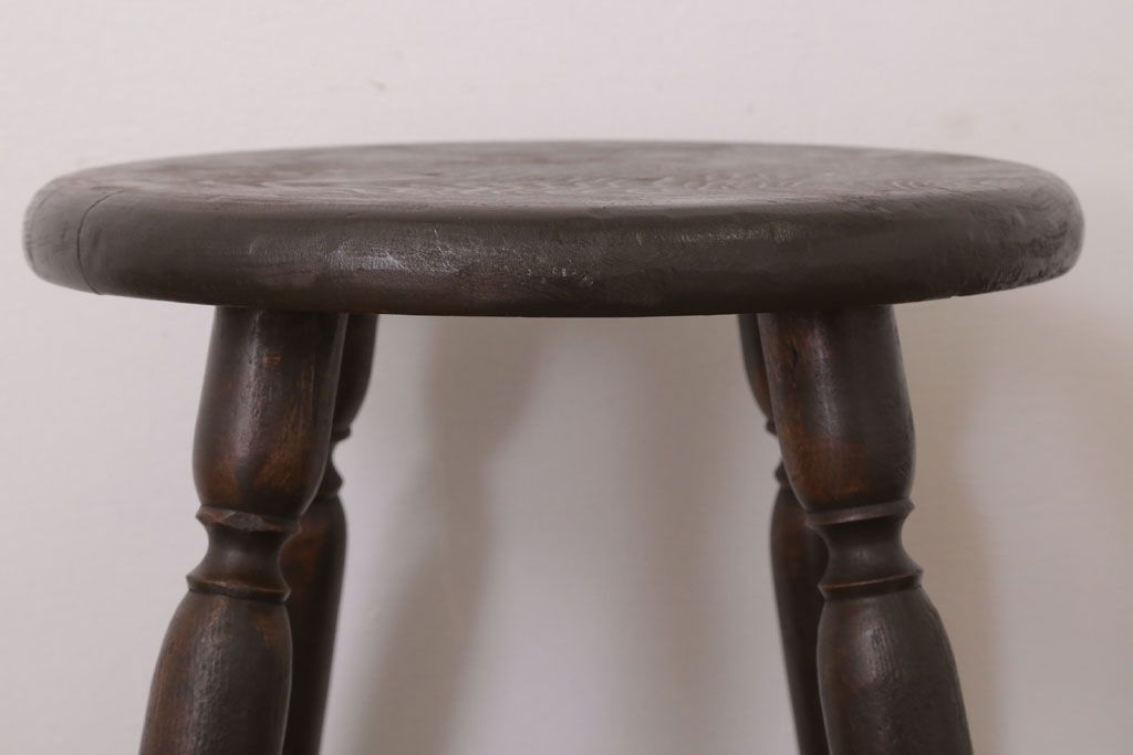 レトロ家具　和製アンティークのレトロな丸スツール