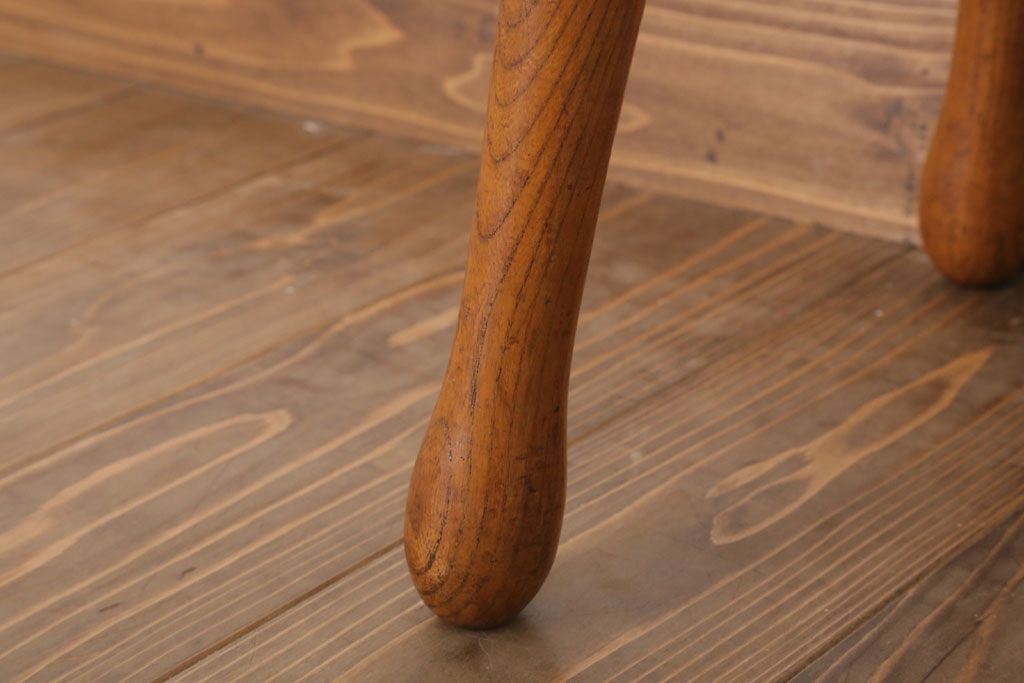 レトロ家具　和製アンティークのレトロな丸スツール(2)