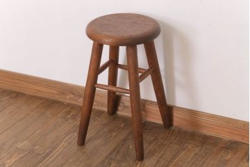 アンティーク家具　ナチュラルスタイル　古い木のアンティークスツール