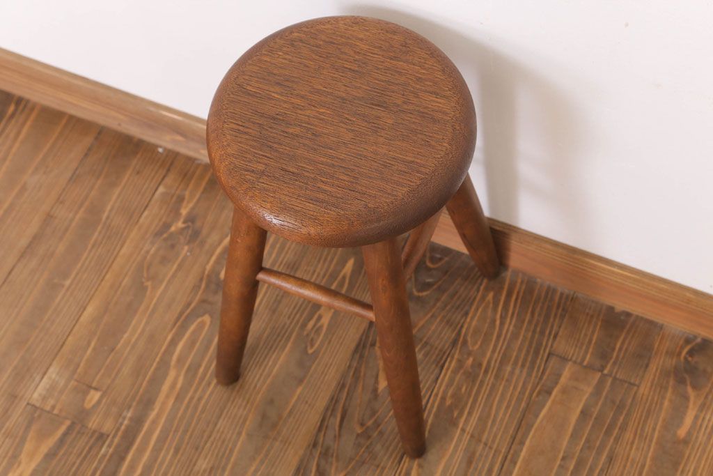 アンティーク家具　ナチュラルスタイル　古い木のアンティークスツール