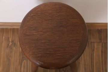 アンティーク家具　ナチュラルスタイル　古い木のアンティークスツール