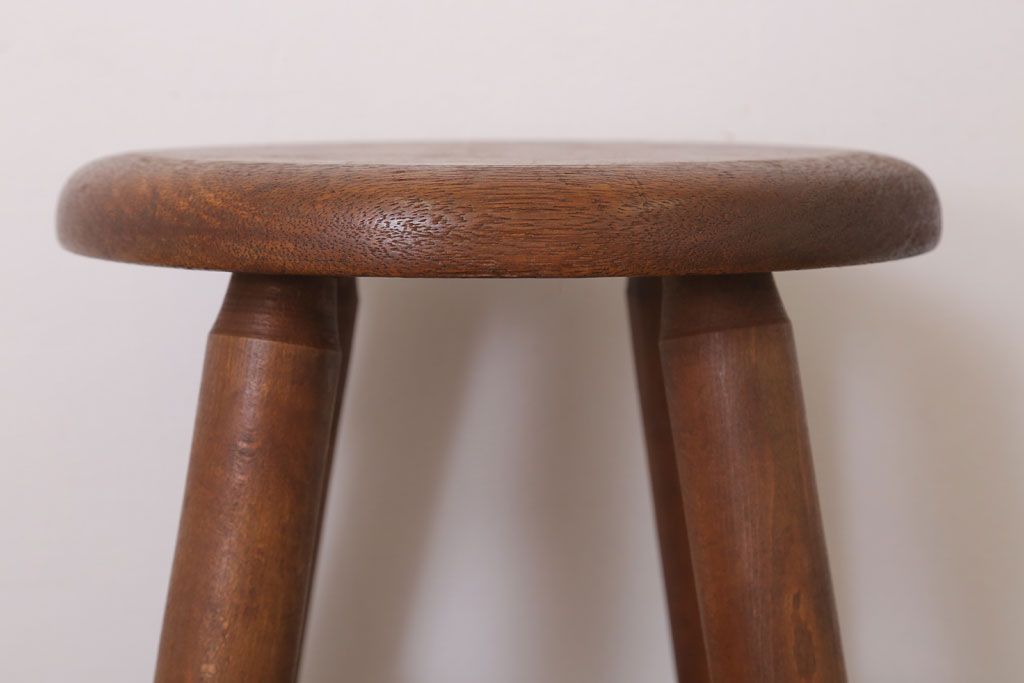 アンティーク家具　ナチュラルスタイル　古い木のアンティークスツール