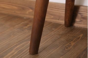 アンティーク家具　ナチュラルスタイル　古い木のアンティークスツール