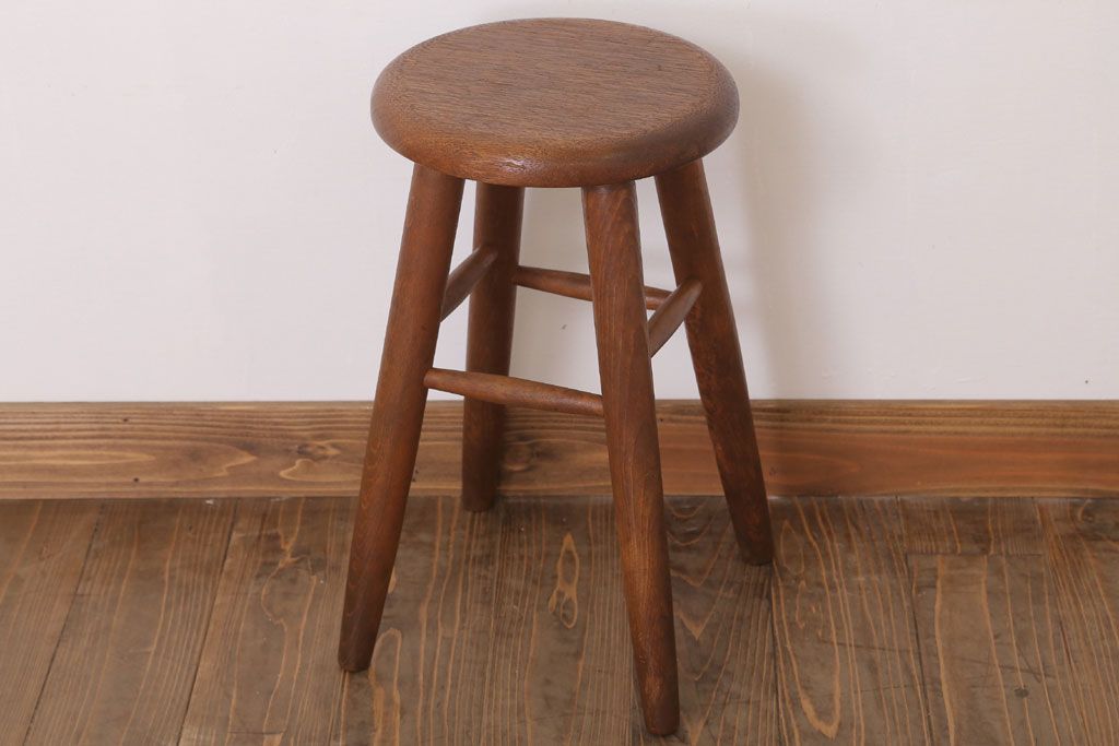アンティーク家具　ナチュラルスタイル　古い木のアンティークスツール