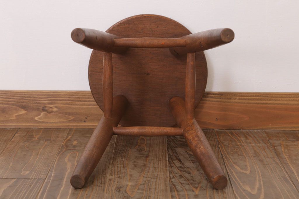 アンティーク家具　ナチュラルスタイル　古い木のアンティークスツール