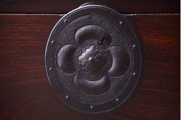 アンティーク家具　前面欅材　古民具・骨董　立派な金具　明治期のアンティーク仙台箪笥