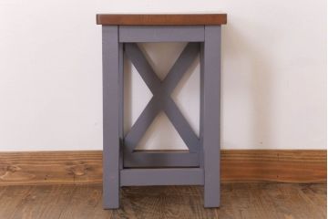 アンティーク雑貨　昭和レトロ　ペイントがかわいい角スツール(ダークグレー)