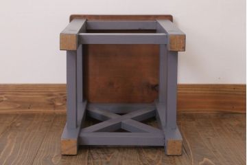 アンティーク雑貨　昭和レトロ　ペイントがかわいい角スツール(ダークグレー)
