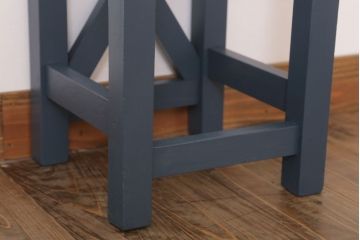 レトロ家具　昭和レトロ　ペイントがかわいい角スツール(ネイビー)